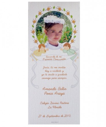 Santito marca libro de primera comunión