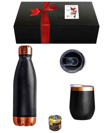 Botella, mug y mermelada en caja regalo fiestas patrias